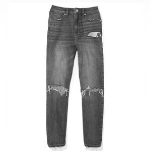 American Eagle Size 4 Short, Grey Mom Jean